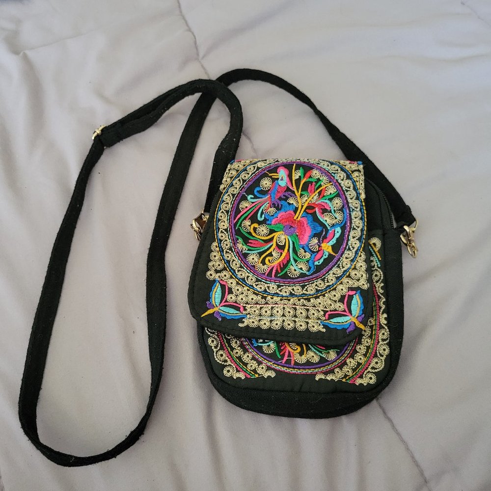 Embroidered Phone Adjustable Purse